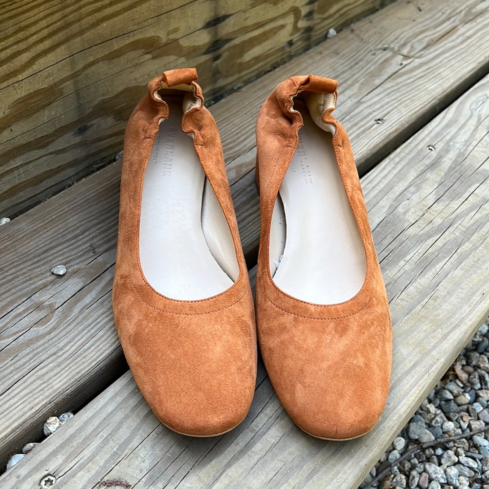 EUC Everlane day heel suede